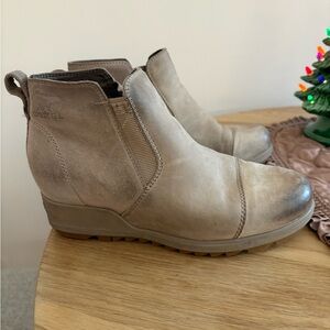 Sorel Women's Beige Ankle Booties